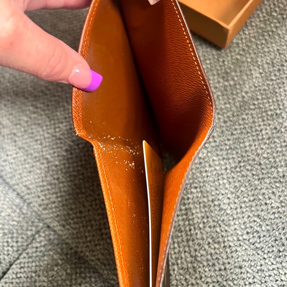 Louis Vuitton Monogram Wallet - Picture 9 of 10